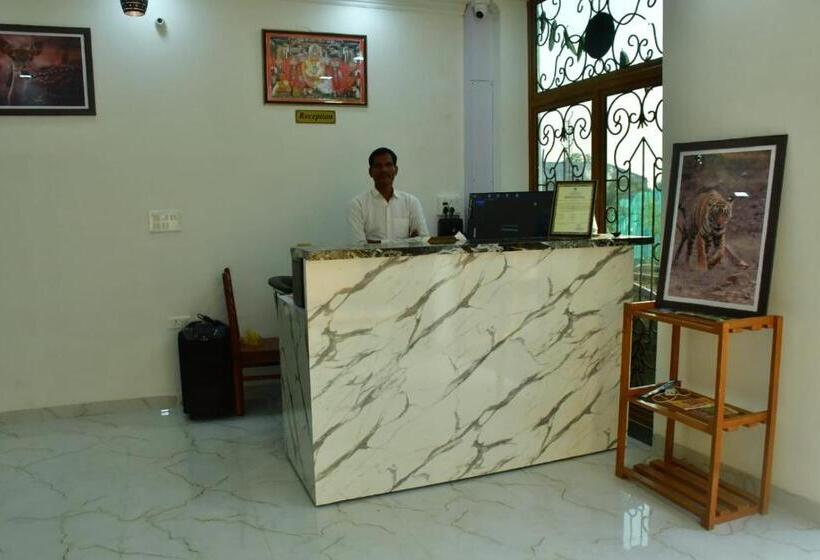 Отель Ranthambhore Jalsa