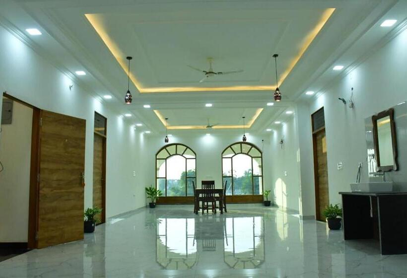 Отель Ranthambhore Jalsa