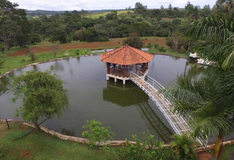 فندق Recanto Ojama