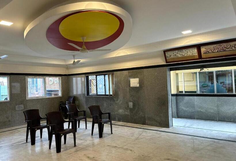 בית מלון כפרי O Rj Royal Inn