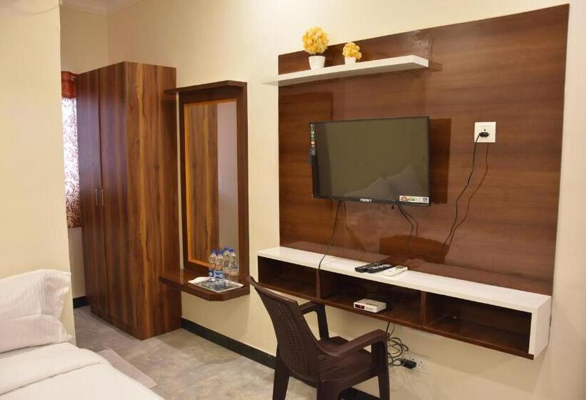 בית מלון כפרי O Rj Royal Inn