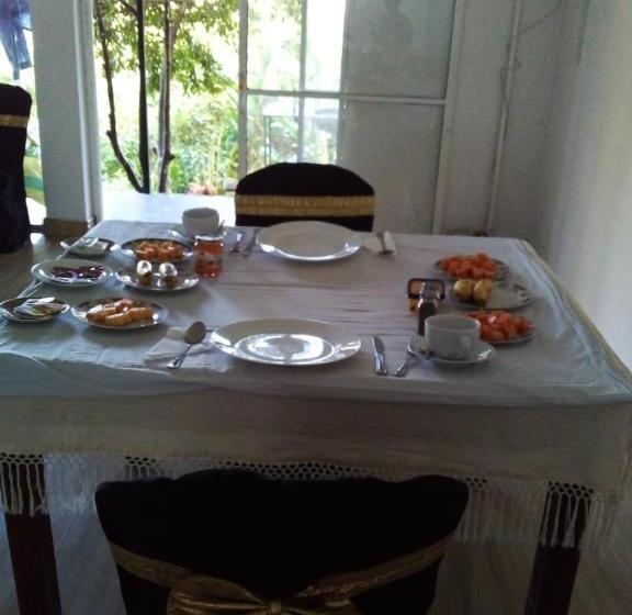 Hotel Sandaro Rest Inn