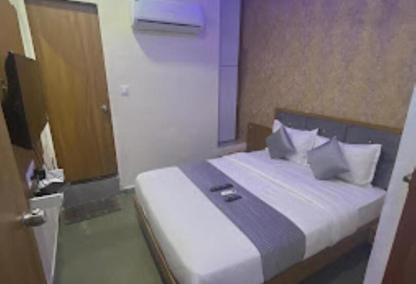 فندق Sg Ac Rooms Vadodara