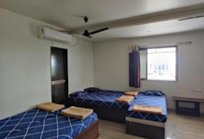 فندق Shakti Delux Rooms Vadodara