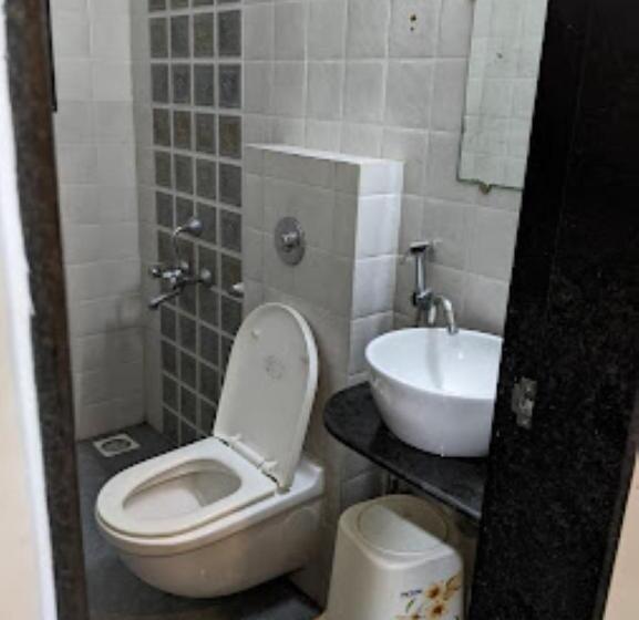 فندق Shalom Stay,ratnagiri