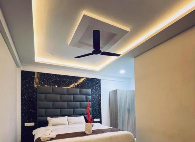 호텔 Small Daddy Plus