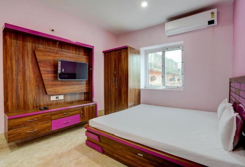 בית מלון כפרי Spot On Mehta Banquet And Restaurant