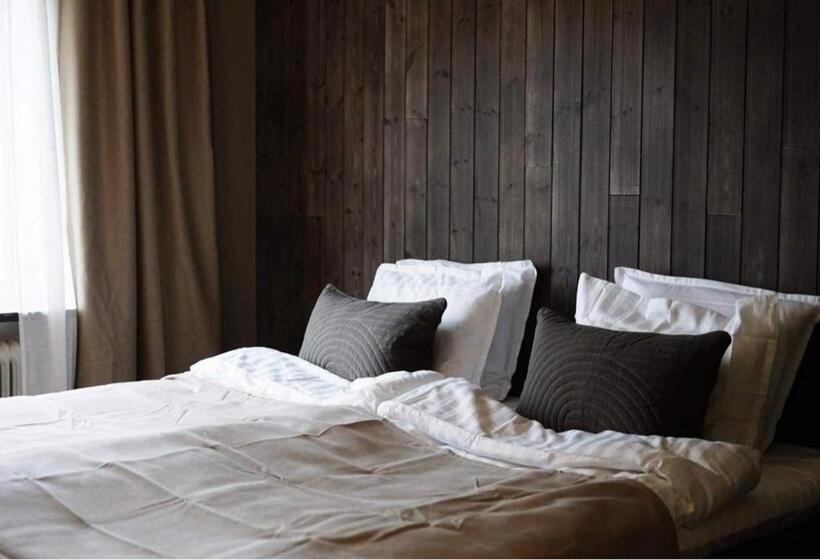 בית מלון כפרי Steel