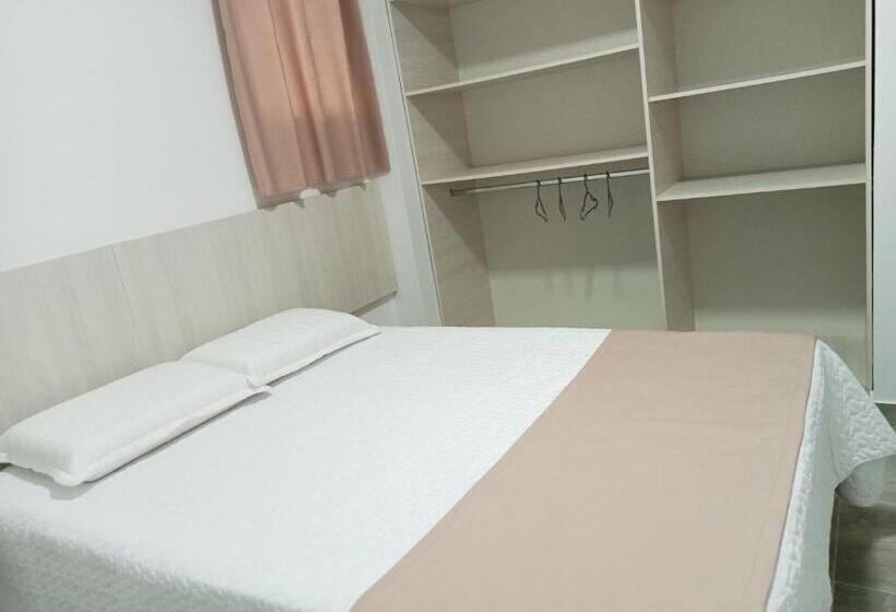 هتل Suite And Business