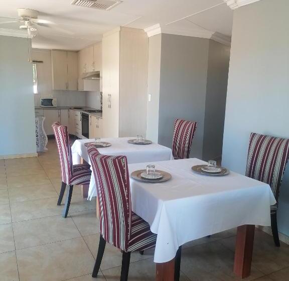 בית מלון כפרי The Wild Pig Lodge