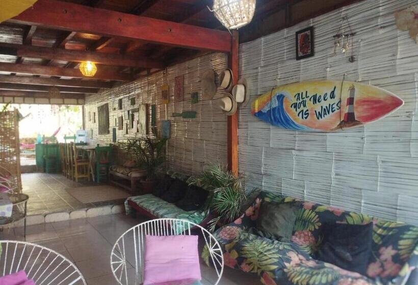 בית מלון כפרי Surf Camp   Máncora