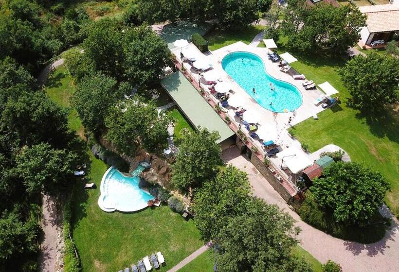 Isa   Residence With Swimming Pool In Sorano, Apartments With Air Conditioning And Private Outdoor A