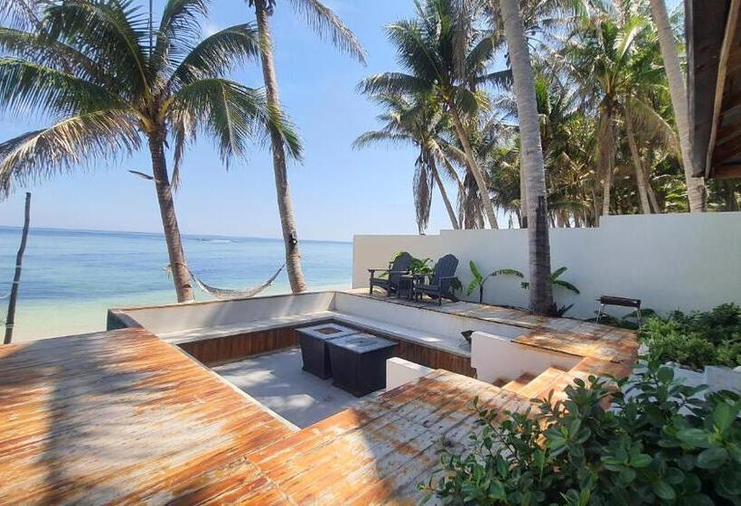 Kuroshara Beach Resort