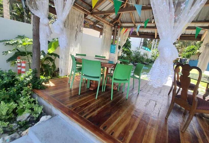 Kuroshara Beach Resort