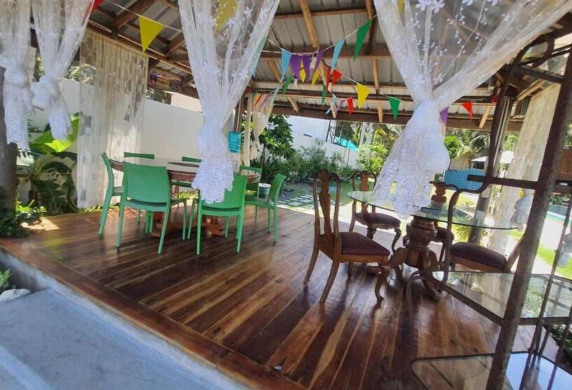 Kuroshara Beach Resort