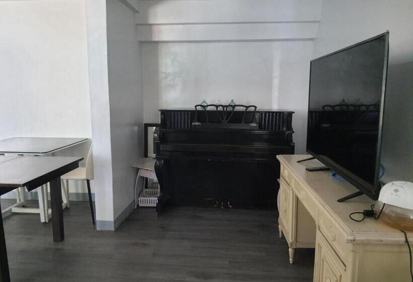 Kuroshara Beach Resort