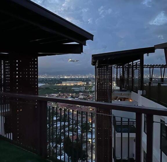 M&m Royal Oceancrest Mactan