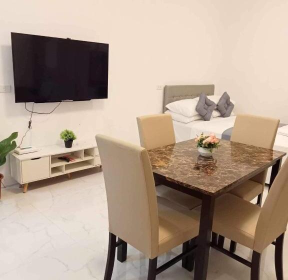 M&m Royal Oceancrest Mactan