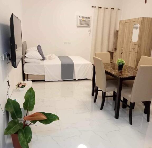 M&m Royal Oceancrest Mactan