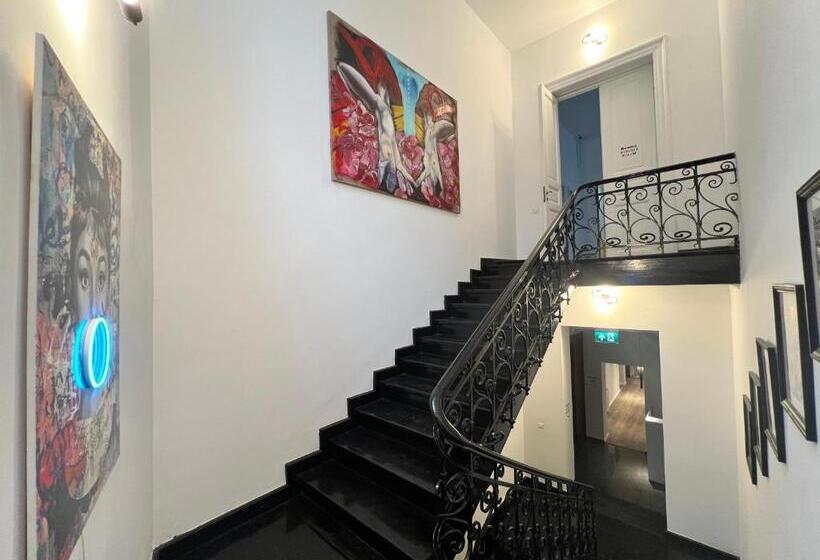 Nest Boutique Hostel