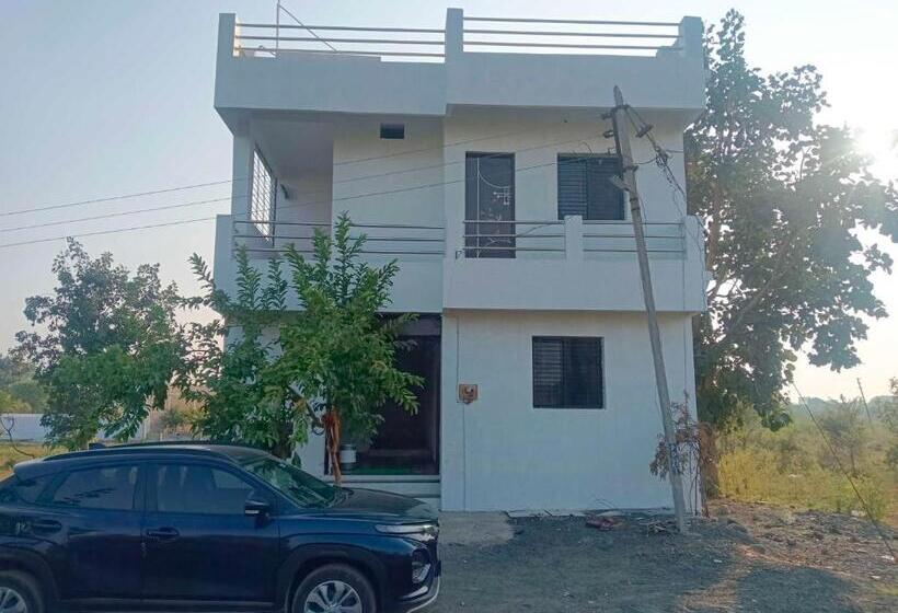 Oyo 8201 Hotel Samrat & Lodding