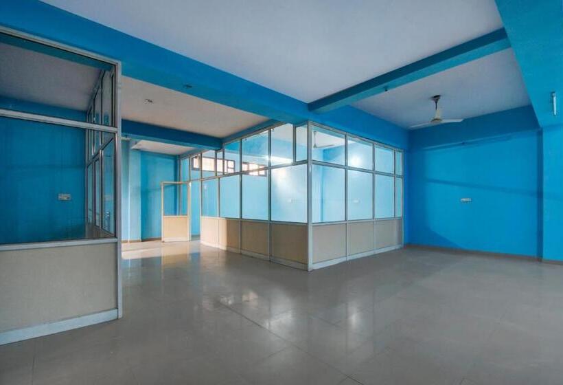 Oyo Hotel Tanu Palace