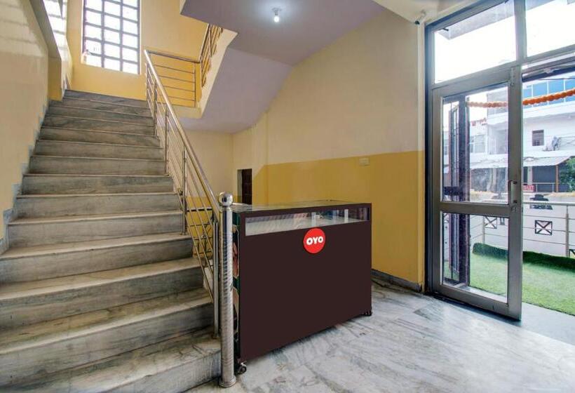 Oyo Hotel Tanu Palace