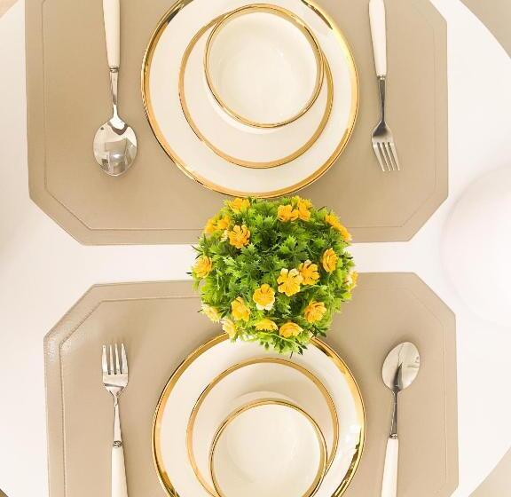 פנסיון Agape Rentals In Trees Residences