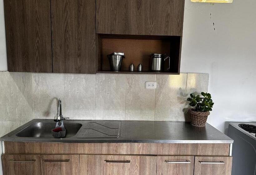 Пансион Avatar Mountain Retreat