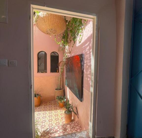 Пансион Bantaba Breeze