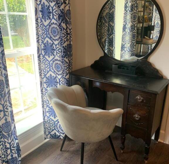 بنسيون Beautiful Private Suite In Upscale Neighborhood. Down The Road From Nature Park And Restaurants Etc