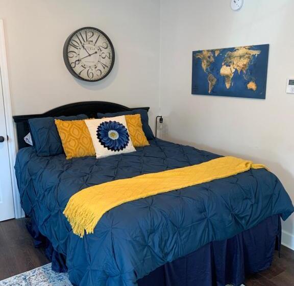 펜션 Beautiful Private Suite In Upscale Neighborhood. Down The Road From Nature Park And Restaurants Etc