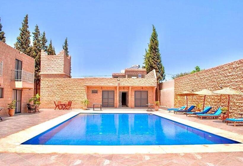 بنسيون Bungalows Kousmat 2