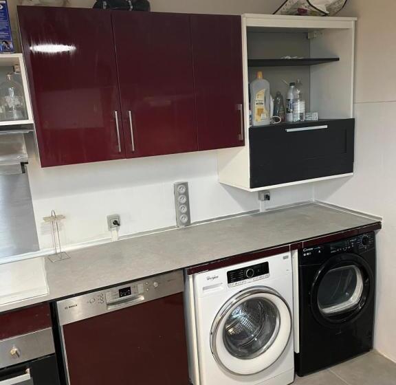 بنسيون Casanova Home