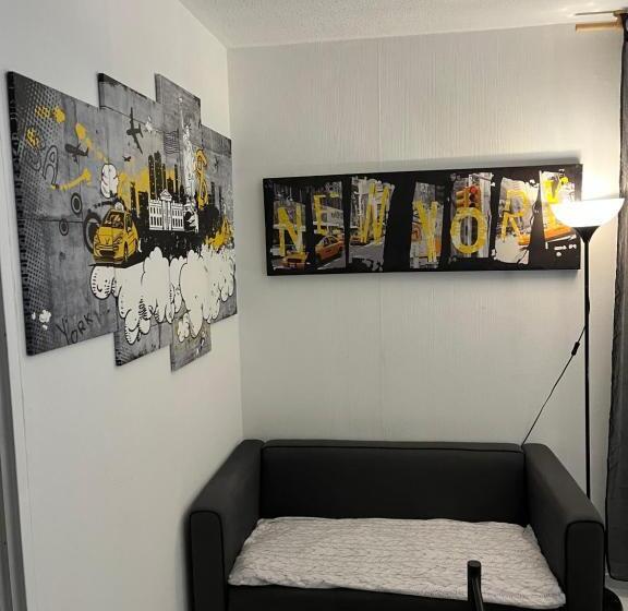 بنسيون Casanova Home