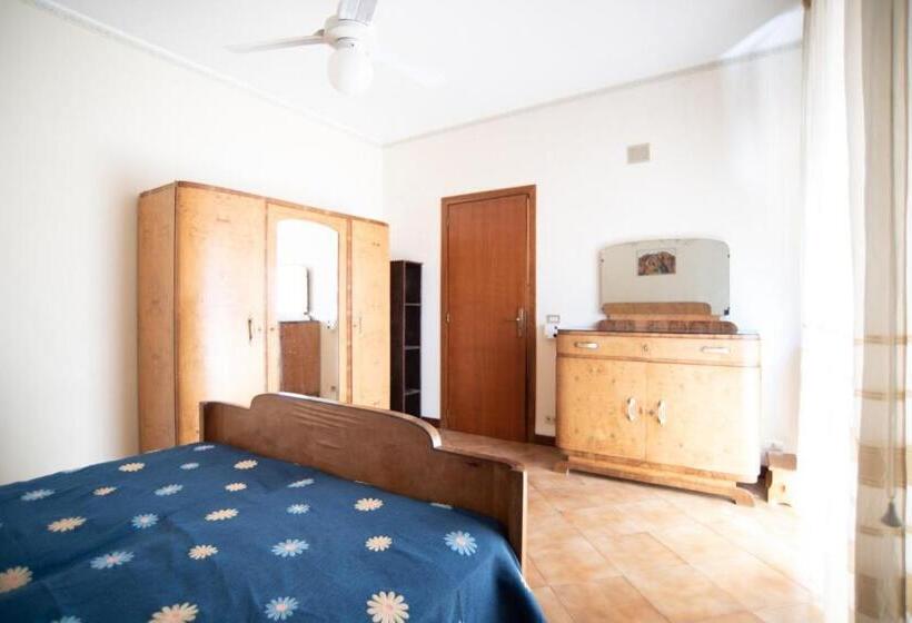 Пансион Castellana In Centro   Camera Matrimoniale