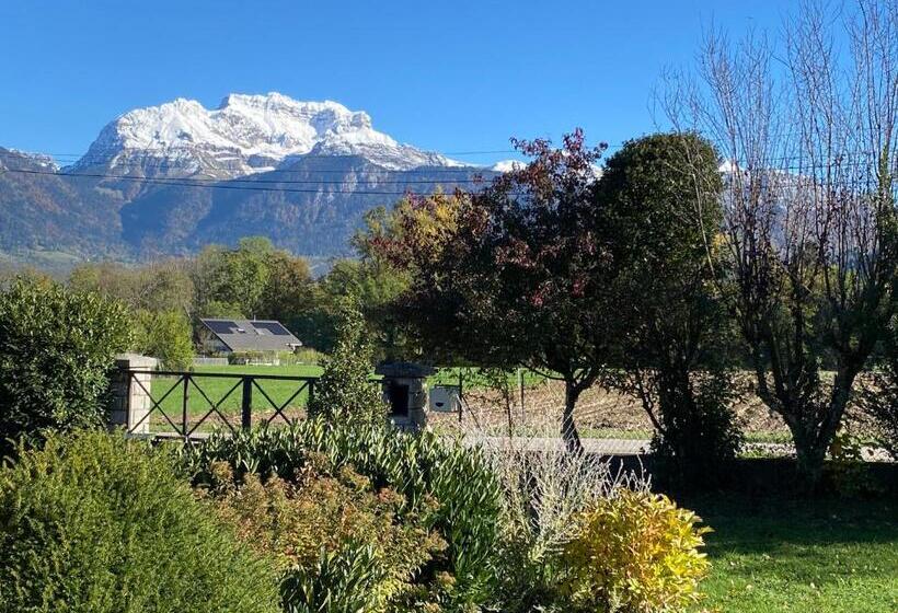 بنسيون Chambre De La Tournette
