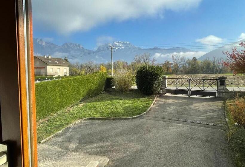 بنسيون Chambre De La Tournette