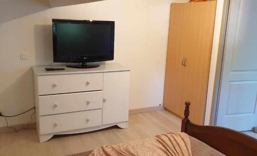 פנסיון Chez Faby Et José