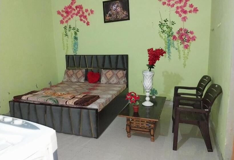 بنسيون Dauji Maharaj Sewa Sadan Homestay