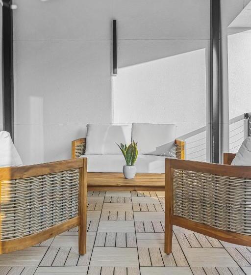 پانسیون Ellum House