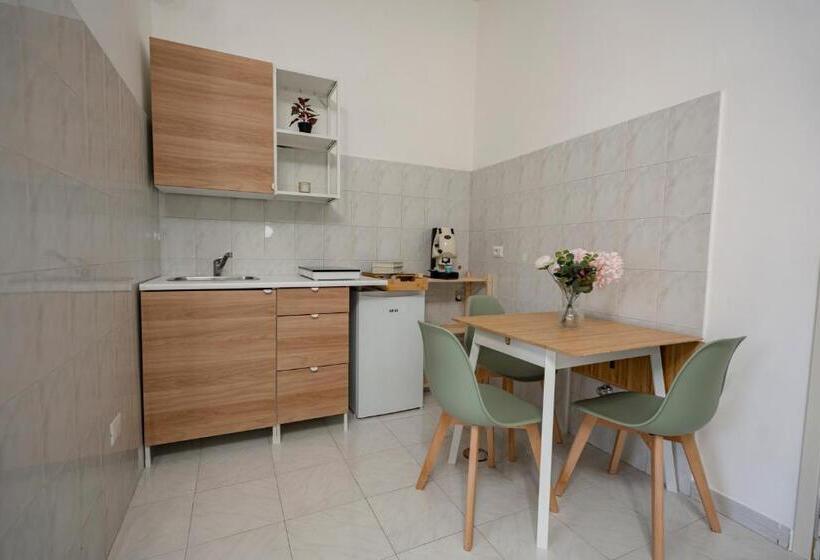 پانسیون Giufrania Suite