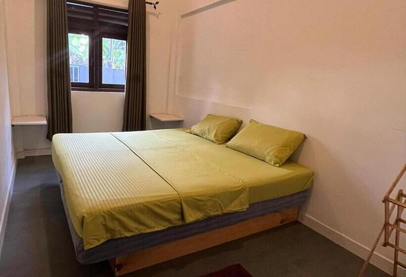 بنسيون Happy Waves Guesthouse