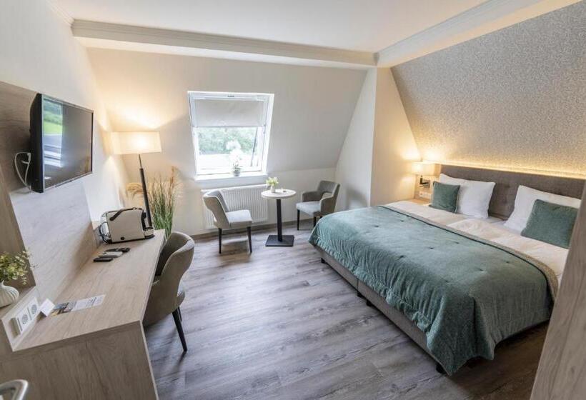 بنسيون Hökis Zimmervermietung 8 Mit Küchenzeile