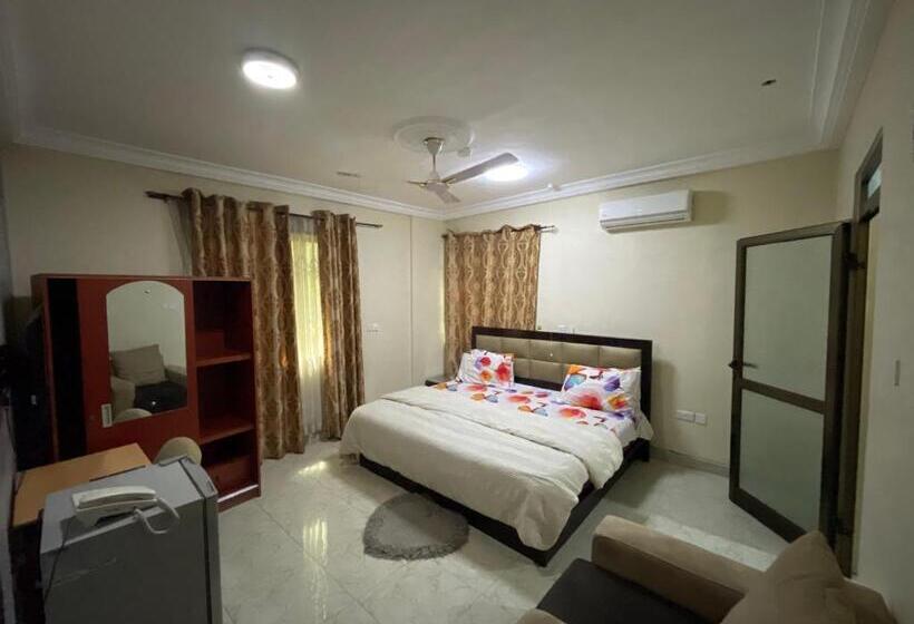 פנסיון Humble Grace Guesthouse / Lodge