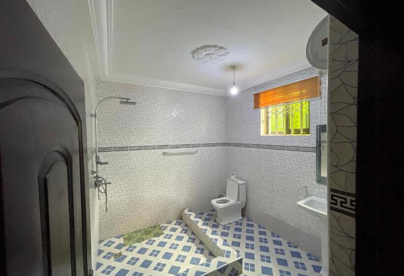 פנסיון Humble Grace Guesthouse / Lodge