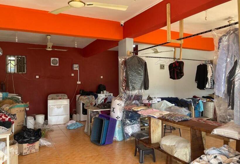 פנסיון Humble Grace Guesthouse / Lodge