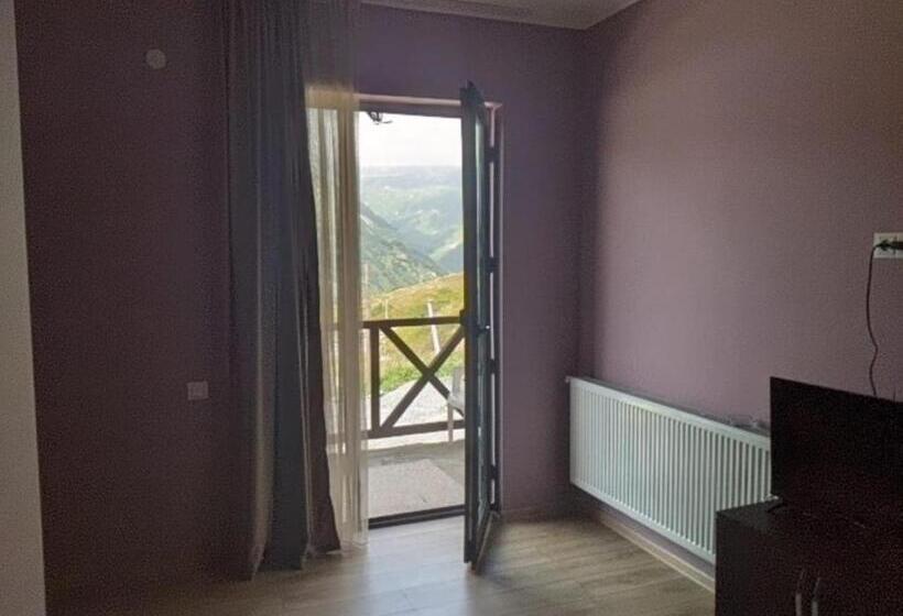 پانسیون Khando2023