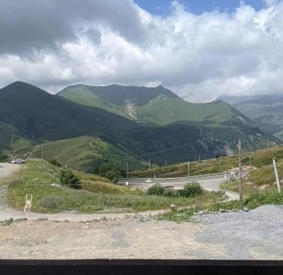 پانسیون Khando2023