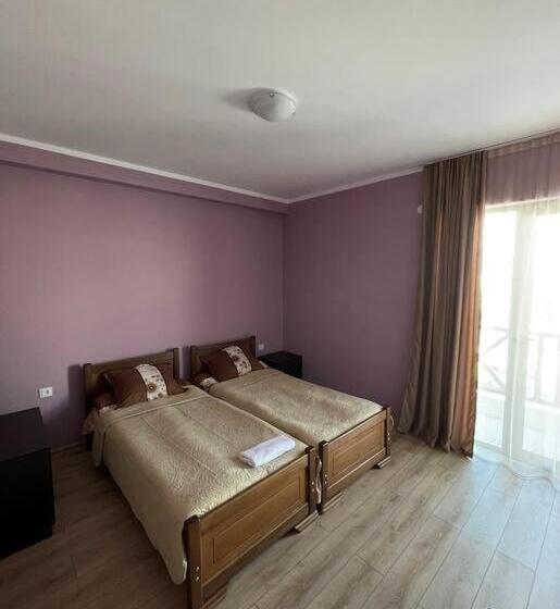 پانسیون Khando2023